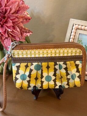 Fossil Brown Leather Wristlet Wallet with Yellow & Teal Floral Interior